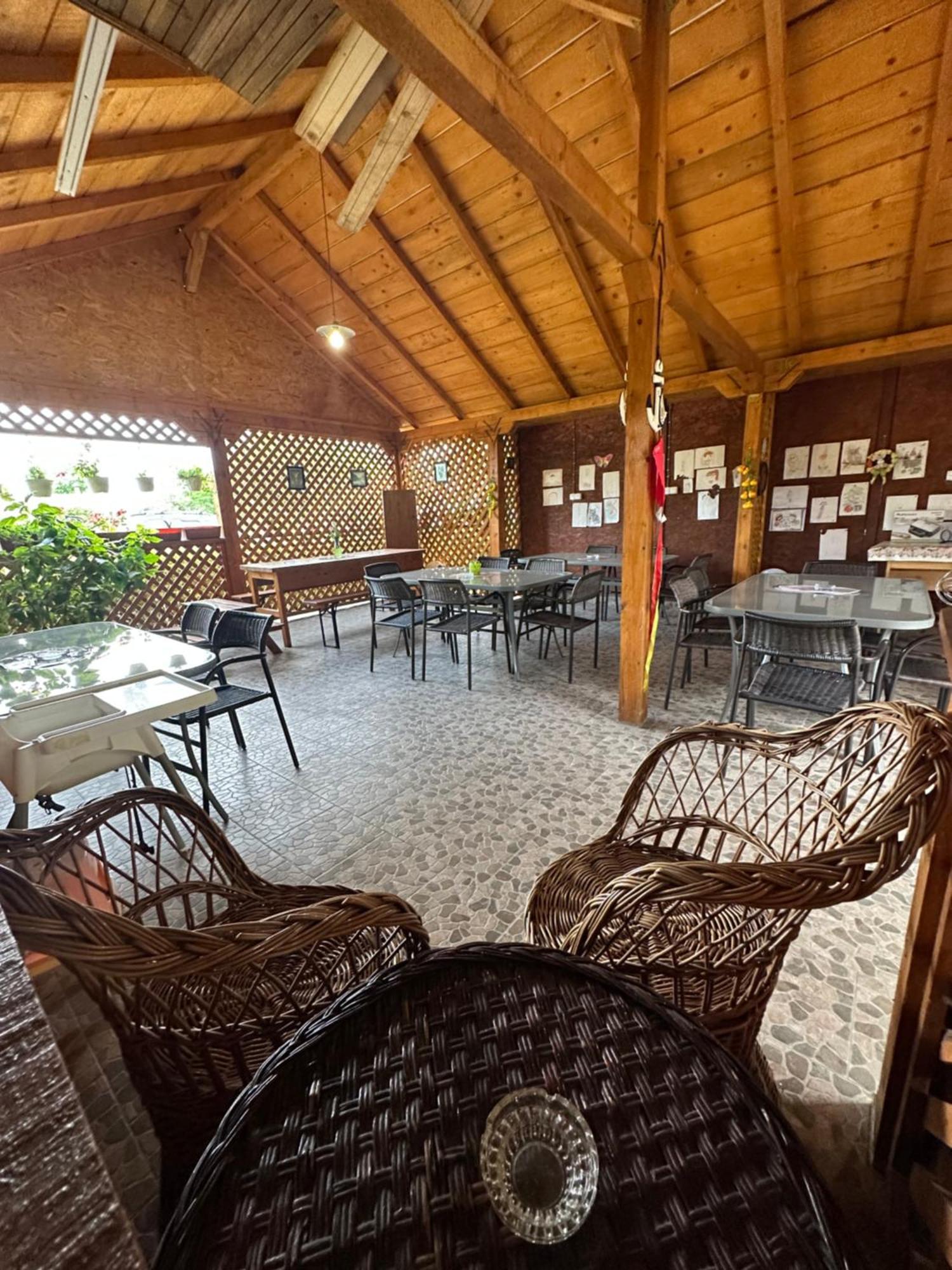 Casa Cu Flori Corbu Hotel Corbu  Buitenkant foto