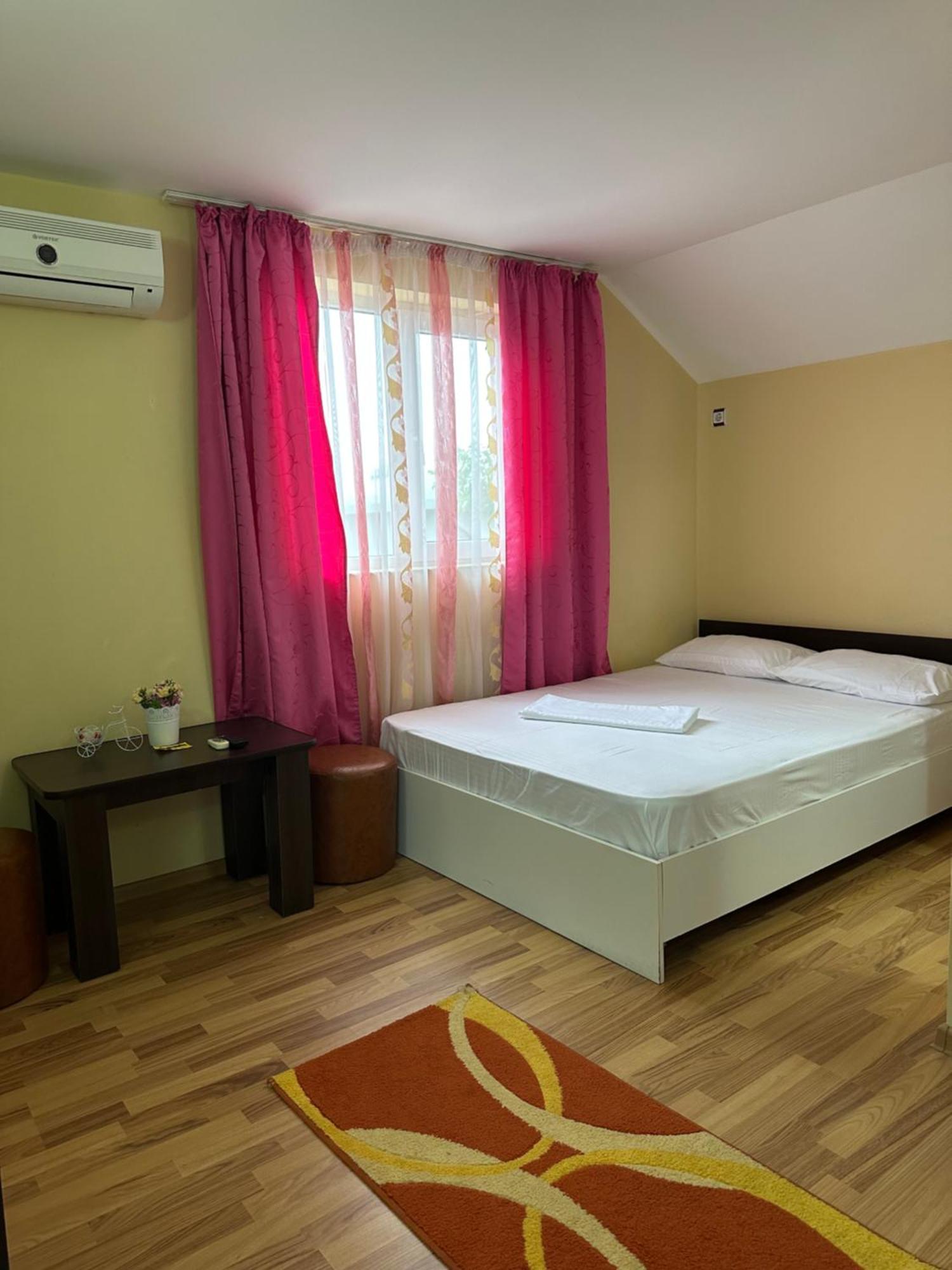 Casa Cu Flori Corbu Hotel Corbu  Buitenkant foto
