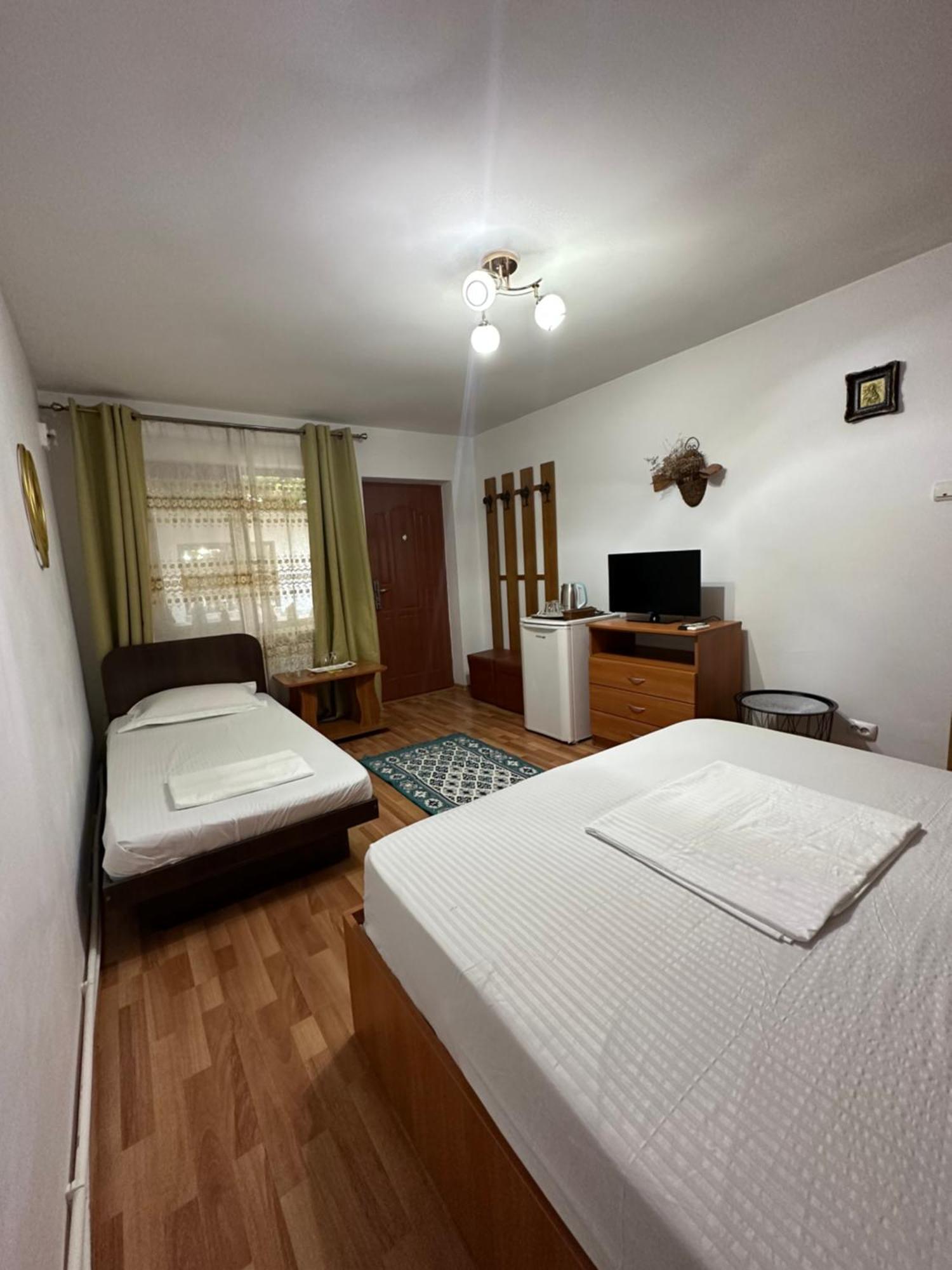 Casa Cu Flori Corbu Hotel Corbu  Buitenkant foto