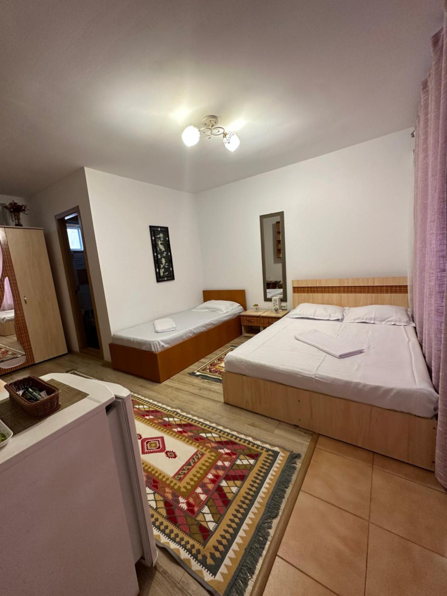 Casa Cu Flori Corbu Hotel Corbu  Buitenkant foto