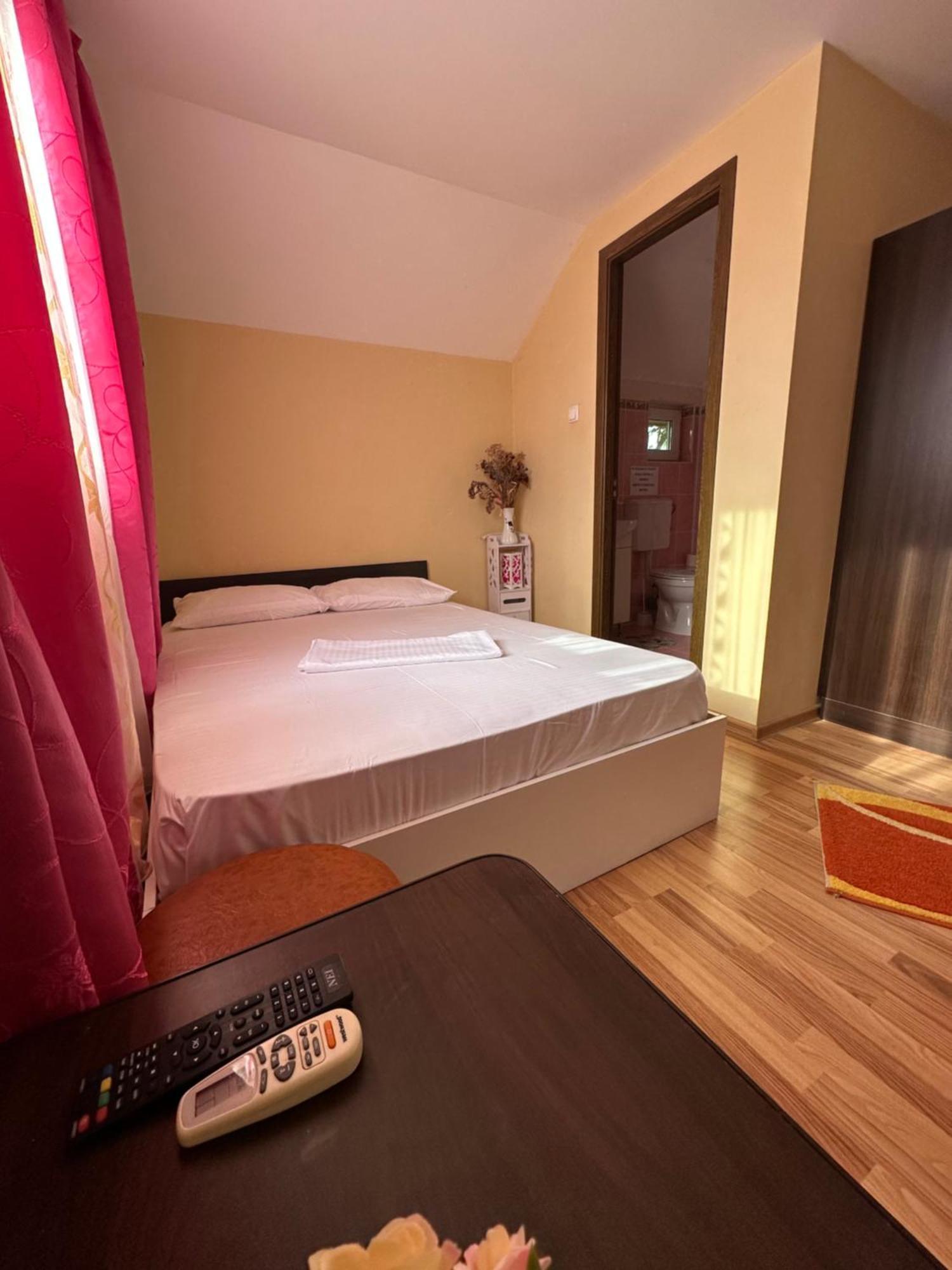 Casa Cu Flori Corbu Hotel Corbu  Buitenkant foto